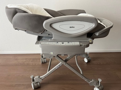 アップリカ Aprica 電動ハイローチェア ユラリズムオート　電動バウンサー