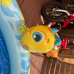 子供用プール2個の画像