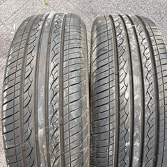 15インチ　タイヤ　4本セット　バリ溝　SUV 四駆等に！の画像