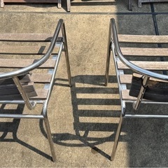 屋外用チェア（ひじ掛け付き） の画像