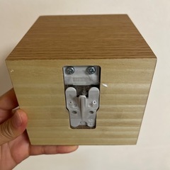 無印良品　壁につけられる棚の画像