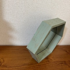 六角形のシャビーな鏡の画像