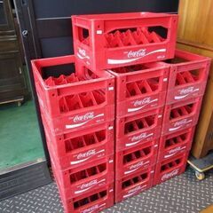 コカコーラのケース入荷しました