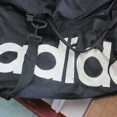 adidas　超デカボストンバック　リサイクル　の画像
