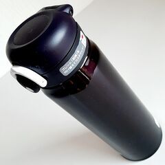 お値下げ3【ほぼ新品】サーモス THERMOS 真空断熱ケータイマグ 水筒 ワンタッチオープン 500ml 0.5L  ミッドナイトブラック JNR-500M-BK の画像