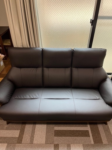 【7/26AMまで】ハイバック　3人掛けレザーソファ