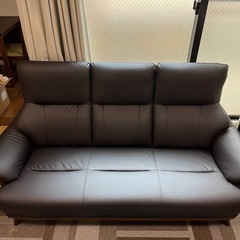 【美品】ハイバック　3人掛けレザーソファ