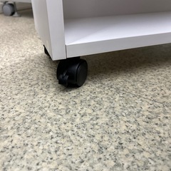 リユースのサカイ東金店 キャスター付き本棚 白 TJ13061の画像