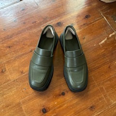 ローファーの画像