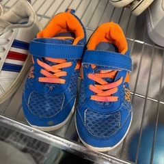 スニーカーの画像