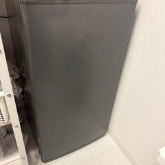 冷蔵庫、テーブル差し上げます