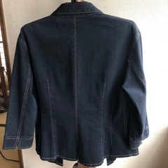 薄手のレディース　デニムジャケット　サイズ40の画像