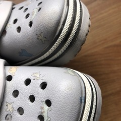 恐竜　子供用サンダルの画像
