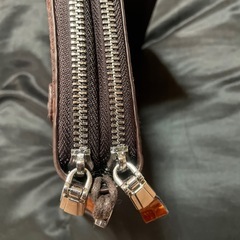 クラッチバッグ財布の画像