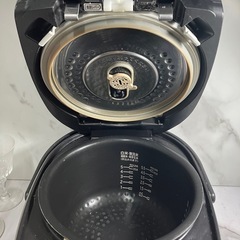 Y 2507-083 日立IH ジャー炊飯器 RZ-AF10E4M 2020年製 通電確認済み 5合炊き キズ 汚れありの画像