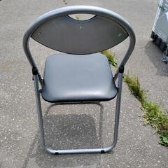 ラック＆コンテナコーポレーション 会議用イスOS-04 N-8908 ブラック ①の画像