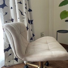 デスクチェアの画像