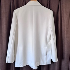 ZARA ザラ　ダブルジャケット ウィメンズ XS から S ホワイト 着用1回のみの画像