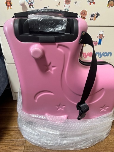 子供が乗れるキャリーケース