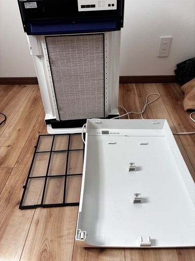 おまけのミニ空気清浄機付き！DAIKIN MCK70VKS-W 空気清浄機