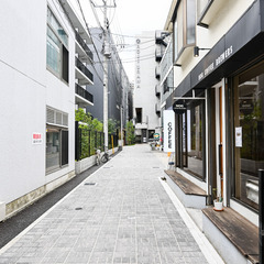 浦和駅から徒歩3分♪コンパクトな女性専用整体サロンの朝のお掃除業務ですの画像