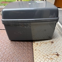 リアボックスの画像