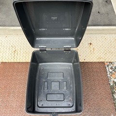 リアボックスの画像