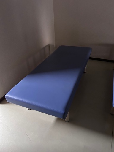 今週限り整骨院ベットベッドサロン激安格安　　