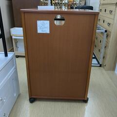 電話台 多機能 木製キャスター付きでお部屋の移動も楽々！【こちらは店舗です。浜村鹿野温泉ICから3分 買取本舗 宮本リサイクル 営業時間9～19時 定休日水曜のみ←連絡できませんm(_ _)m】の画像