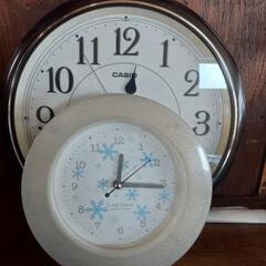 壁掛け時計2個セットの画像