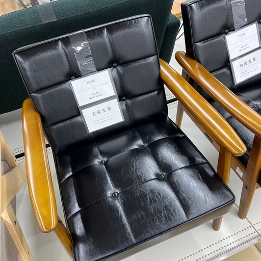 カリモク家具 1人掛け ブラウン×ブラック Kチェア カリモク60 のご紹介です！