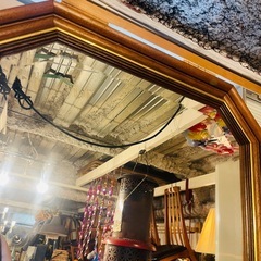 【武蔵小山店】  ウォールミラー 壁掛けミラー イタリア製 八角形ミラー 8角ミラー ビンテージミラー アンティークミラー ゴールドフレーム デコラティブミラー 鏡 壁掛け インテリア雑貨 クラシック 輸入家具 ヨーロッパ 高級感　wall mirror octagon mirror italian mirror vintage antique gold frame decorative hanging european classicの画像