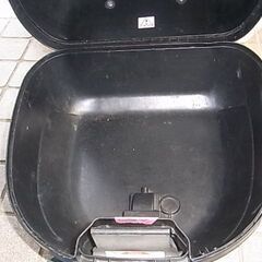 Givi リヤボックス ジャンク品 小さめの画像