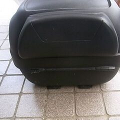 Givi リヤボックス ジャンク品 小さめの画像