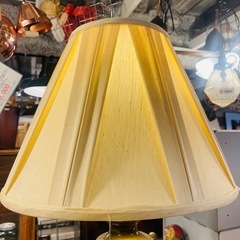 【武蔵小山店】  EthanAllen イーセンアレン テーブルランプ テーブルライト デスクライト スタンドライト ランプ 照明器具 間接照明 真鍮 ブラス ブラスランプ 真鍮ランプ アンティーク アンティークランプ ビンテージ ビンテージランプ ヴィンテージ レトロ 輸入家具 高級感 クラシック モダン インテリア照明 アメリカ家具 ethan allen tablelamp table lamp desk stand light antique vintage brass lamp の画像