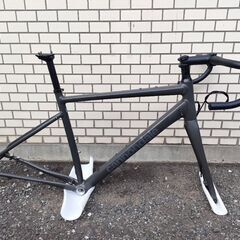 本日限定 CANNONDALE SYNAPSE 3 ロードバイク...