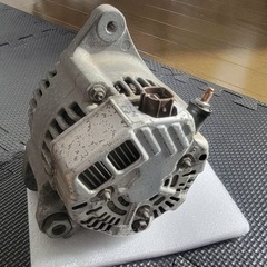 【3.5万㌔】ダイハツムーブ　オルタネーターの画像