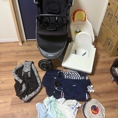 ベビー用品　ベビーカー　ベビーバス　抱っこ紐　スリング　ベビー服...