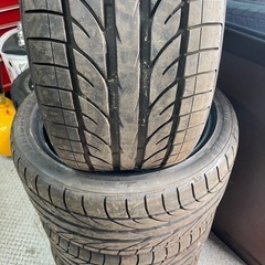 BS265/35r18 タイヤ4本の画像