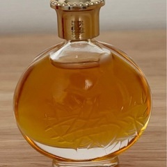 NINA RICCI PARFUM 6mlの画像