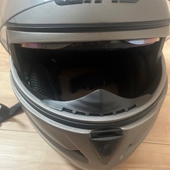 ヘルメットの画像