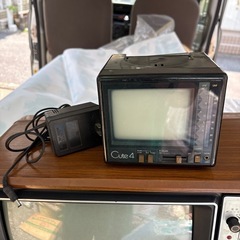 昭和レトロポータブルミニテレビの画像
