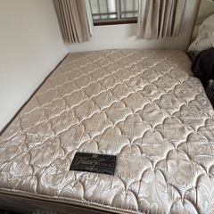 クィーンベッド用マットレス