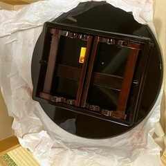 新品　韓国螺鈿細工折り畳み丸テーブル　の画像