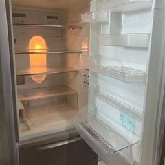J319⭐️Panasonic ３ドア　2015年製　ノンフロン冷凍　冷蔵庫の画像