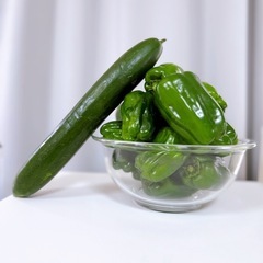 数量限定　ピーマン700g(大中18個)💚きゅうりset