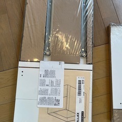 IKEA Kallax 取り付け棚の画像
