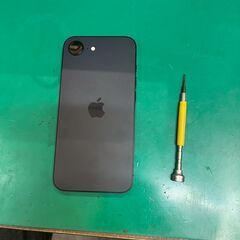 Iphone16e【電源ボタン陥没修理】