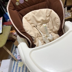 コンビ　ハイローチェア　ルシエスAT 電動
