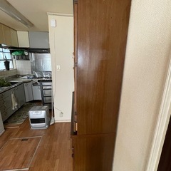 【0円】食器棚の画像